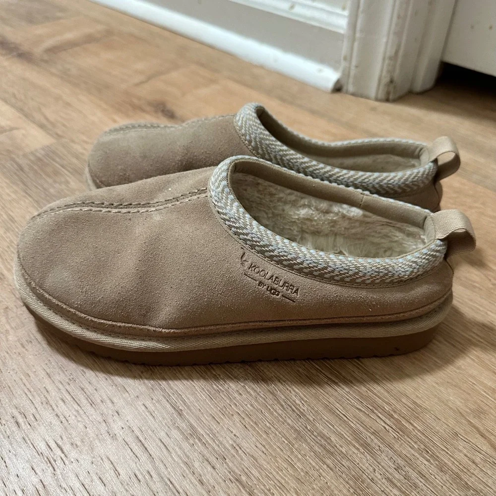 Koolaburra by UGG | Kids Burree Tan Suede Faux Fur Lined Slippers, EU 36/ US 4